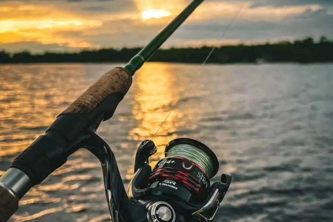 Alanya: Excursão de pesca com equipamento e almoço