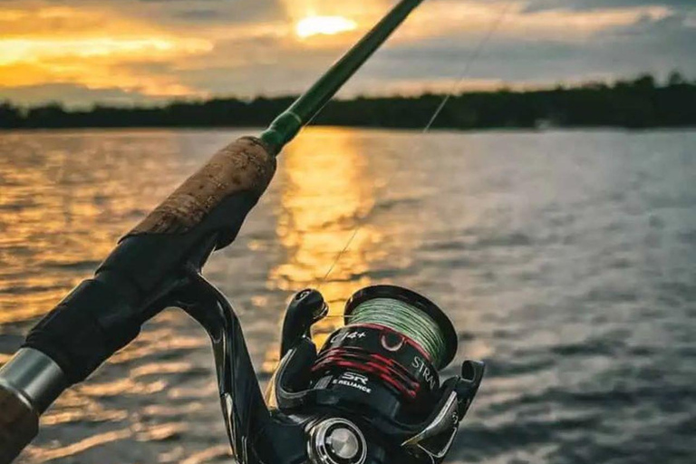 Alanya: Excursão de pesca com equipamento e almoço