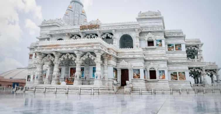 Jaigurudev Temple, Mathura, India Stock Photo - Alamy