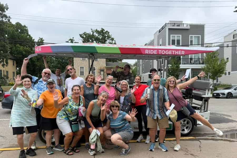 Minneapolis: Geführte Städtetour mit dem Fahrrad und Brezel. Foto: GetYourGuide Minneapolis: Geführte Städtetour mit dem Fahrrad und Brezel. Foto: GetYourGuide