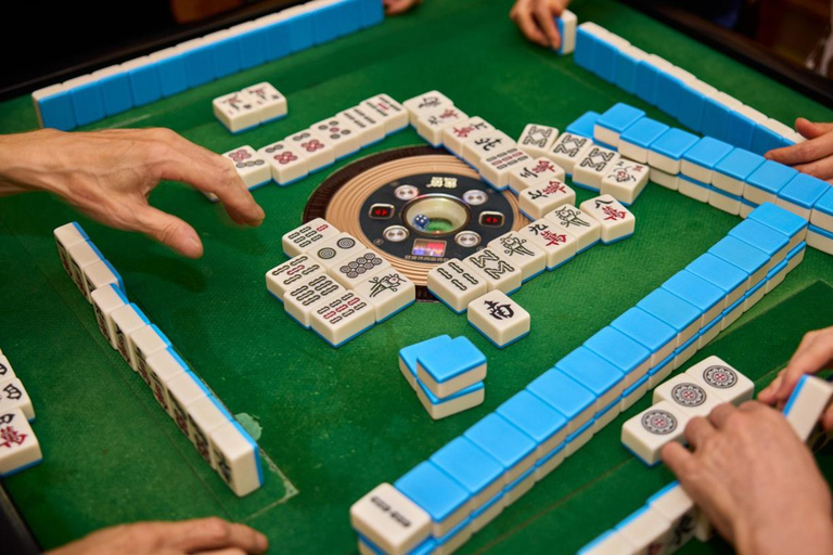 Guangzhou: Mahjong lesson &amp; Tea Tasting Immersion Experience