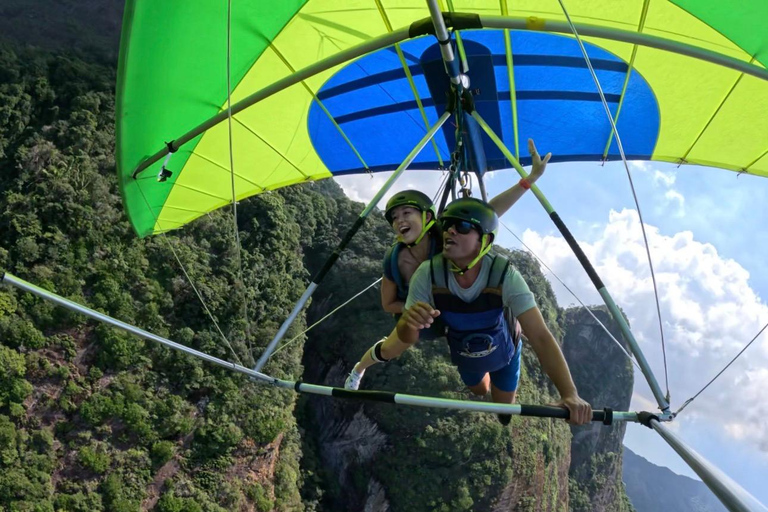 Rio de Janeiro: Tandem Hang Gliding Flight (GoPro included)