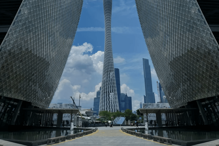 Guangzhou Food Tour: Dim Sum, Markets & Local Culture