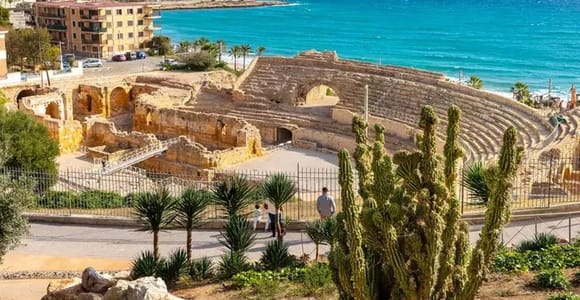 Von Barcelona aus: Ausflug nach Montserrat, Tarragona und Sitges
