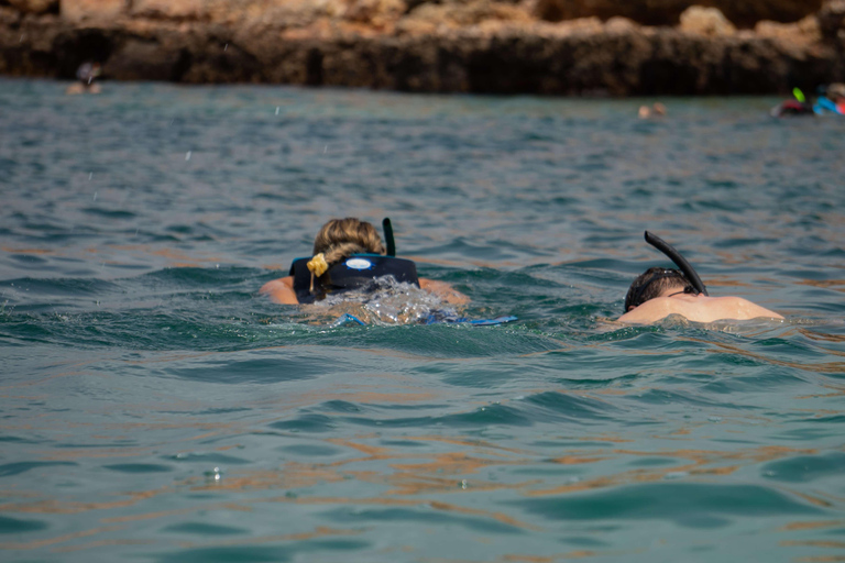 From Muscat: Dimaniyat Islands Snorkeling Tour with Lunch Dimaniyat Snorkeling Cruise with Snacks & Transfers