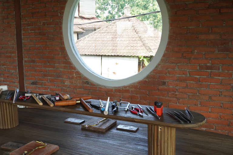 Ubud: Silversmyckeskurs med tillgång till pool