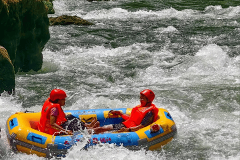 Zhangjiajie: Mengdong River Rafting & Furong Town Tour