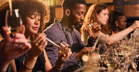 Dublin: Jameson Distillery Whiskey Blending Class