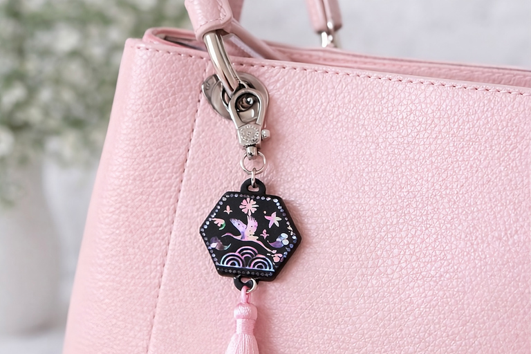 Seoul: Mother-of-Pearl Jewelry Workshop & Photo Session Bundle (A+B): The Master Record (Frame & Accessory)