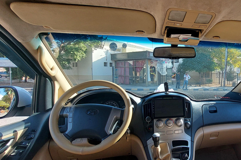 Alquila un coche con conductor para visitar todo Jordania desde Ammán.Por Un Día Coche Con Conductor.