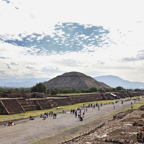 Mexico: Full-Day Teotihuacan & Basilica Guadalupe Tour