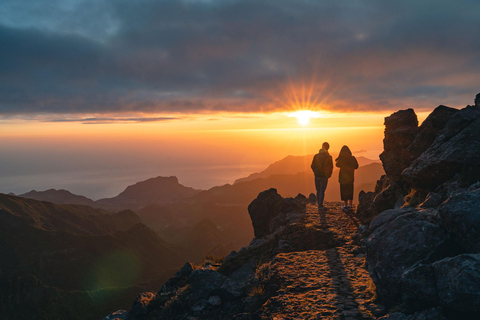 Madeira: Private Sunrise and Hike Tour with Breakfast