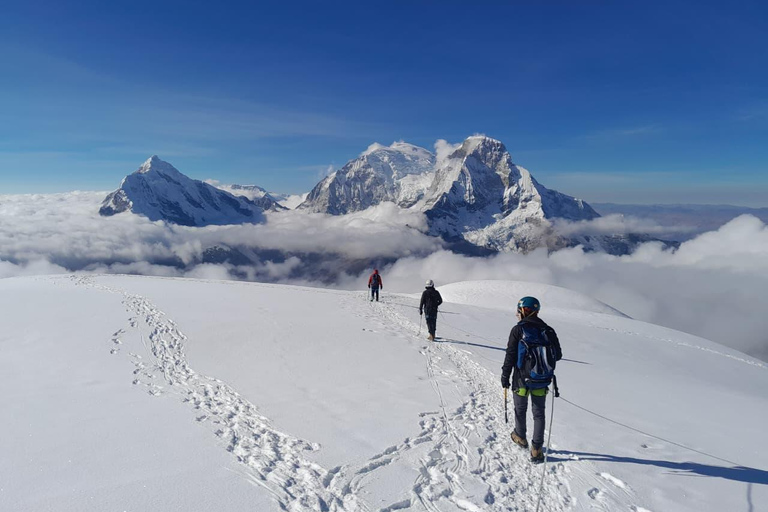 “High-Mountain Expedition: Summit of Vallunaraju from Huaraz” “High Mountain Expedition: Summit of Vallunaraju from Huaraz”