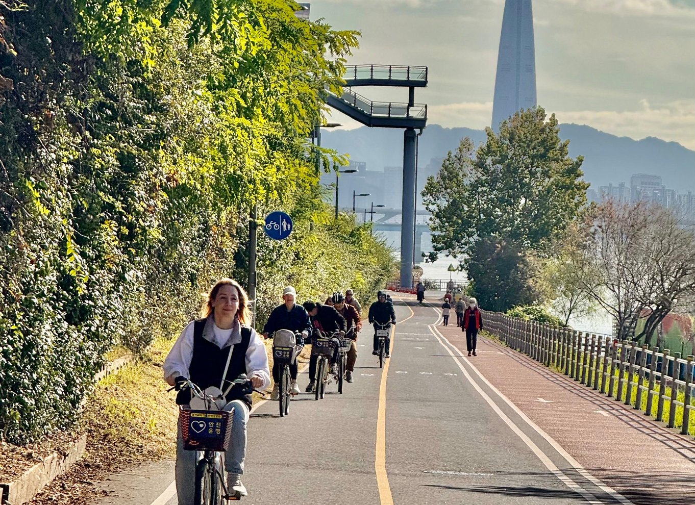 Seoul: Cykeltur om morgenen langs Han-floden