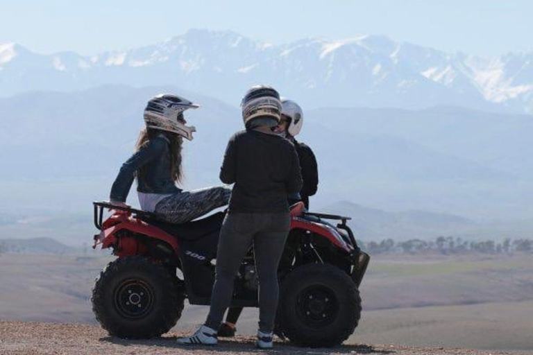 Marrakech: Excursão ao deserto de Agafay com quadriciclo, passeio de camelo e jantar