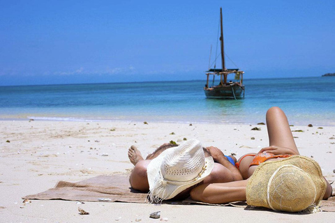 Zanzibar: Beach Day Tour to Salaam, Mtende, Paje & The Rock