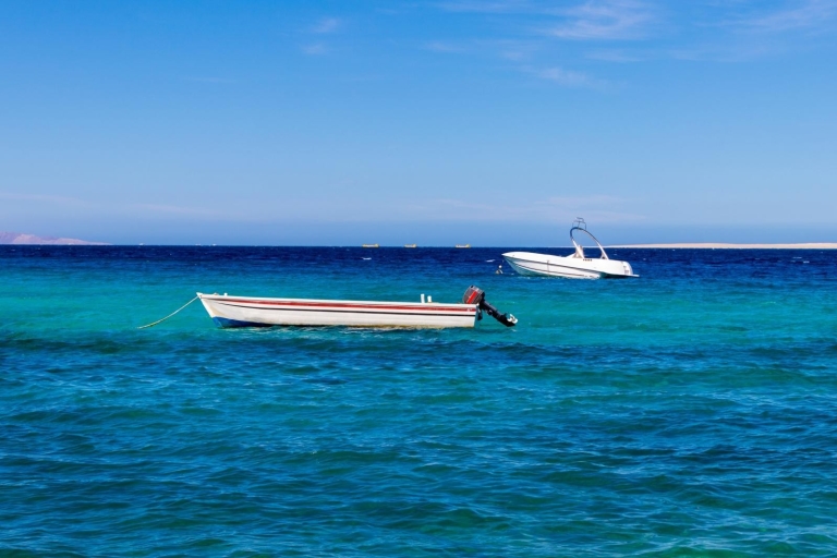 Safaga: łódź motorowa na wyspie Orange, nurkowanie z rurką i parasailingSoma Bay: Orange Island Speedboat, nurkowanie z rurką i parasailing