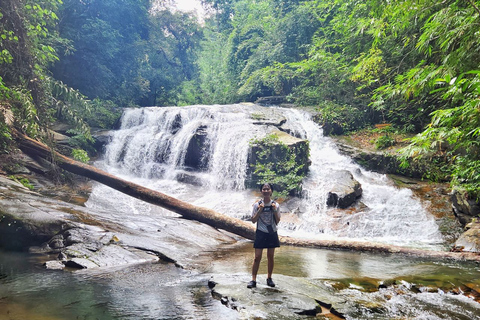 Desde Pattaya: Excursión Privada de Aventura en Kayak y Senderismo en Rayong