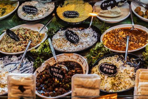 Istanbul: Bosphorus Bites Food Tour with 14+ Tastings
