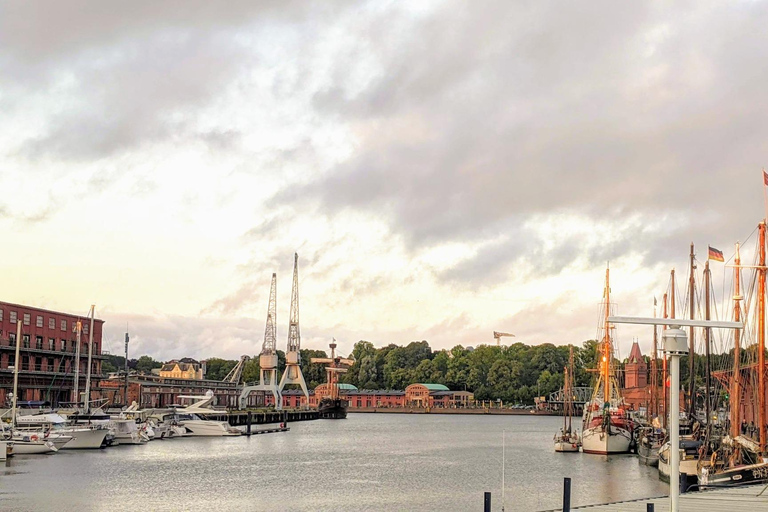 Lübeck: Guided Walking Tour Seafarers&#039; Quarter