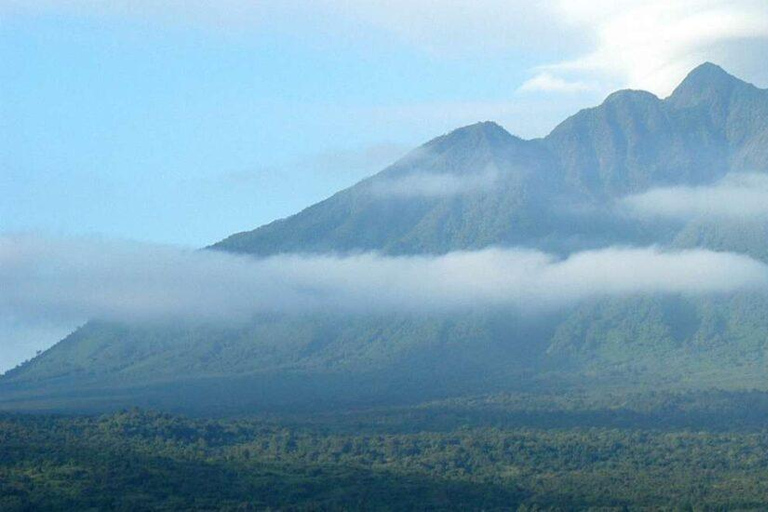 卢旺达：1日加欣加火山徒步之旅（含接送服务）