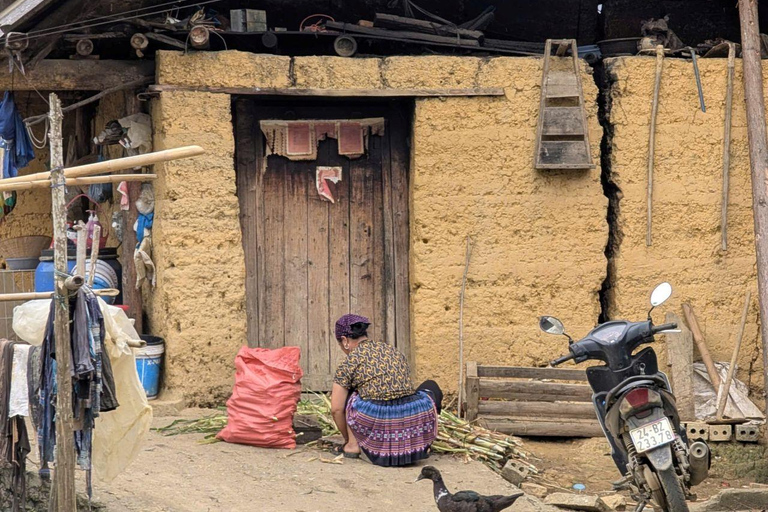 From Sapa: 1D Local Bac Ha Sunday Market Tour - Best Seller Bac Ha Market Tour with Local Lunch ( Lunch Included )