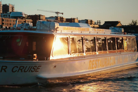 Gdańsk: River Cruise on Motlawa with Meal and Drink Romantic Cruise
