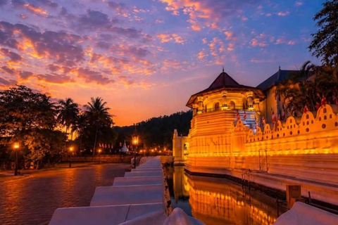 Kandy Evening City Tour & Dance Show Reservations by Tuk-Tuk Kandy evening tour