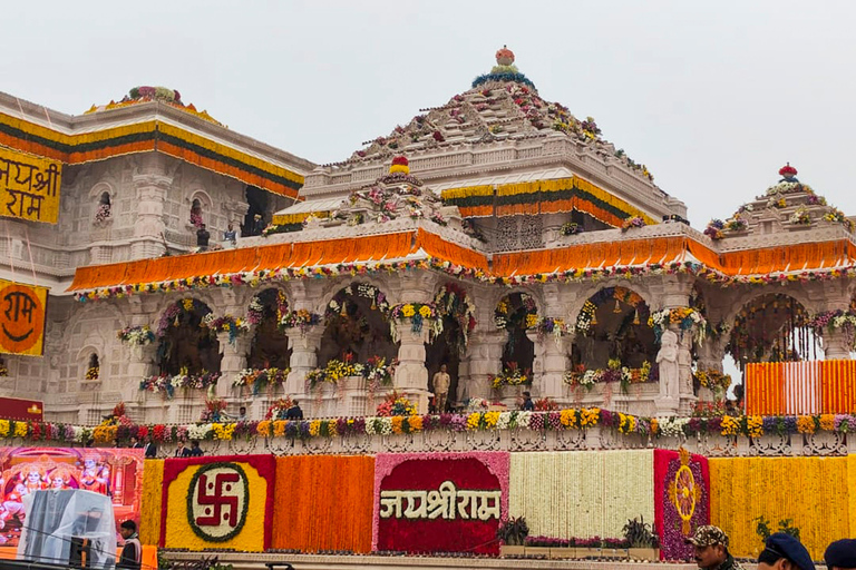 Delhi: Tour de 8 días por Varanasi, Ayodhya y Lucknow