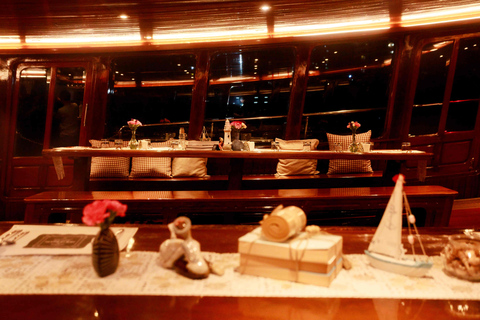 Bangkok: Horizon Yacht Dinner Cruise