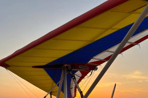 Riyadh: Desert Paragliding Experience