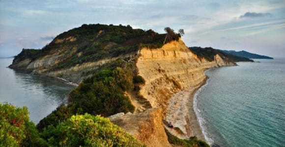 Von Tirana/Durres/Golem: Kap von Rodon & Weinverkostungstour.
