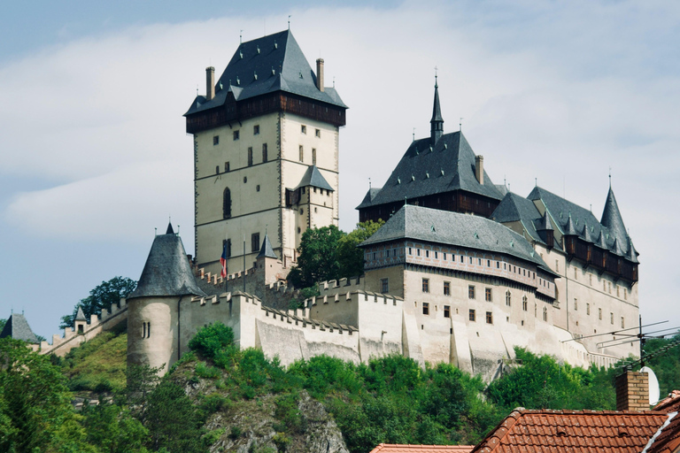 From Dresden: Guided Day Trip to Karlštejn Castle in Czechia
