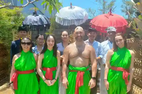 Ubud : Purification spirituelle, lecture des lignes de la main et guérison des traumatismes