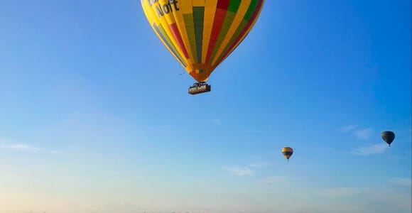Sydney: Hunter Valley Sunrise Balloon Flight with Transfer