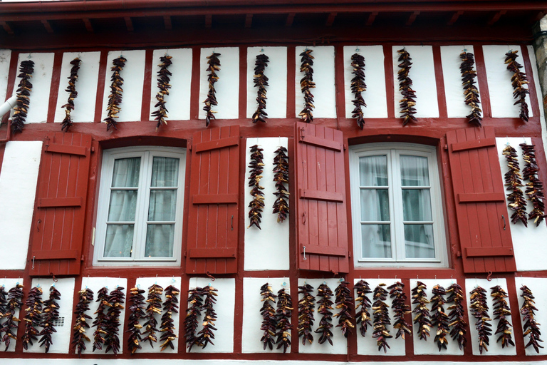 Excursion to the villages of the French Basque Pyrenees: Espelette, Ainhoa, and Sare Spanish tour from Bilbao