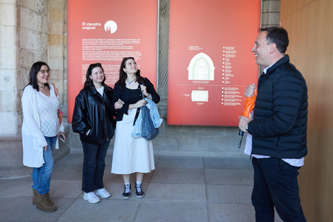 Barcelona: Sagrada Familia Skip-the-Line Guided Tour