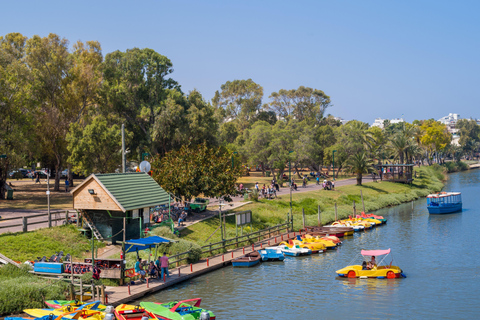 Mexico City: Frida Kahlo City Tour, with optional museum and Xochimilco Basic Option: Doesn't include admission to the Frida Kahlo Museum or lunch