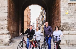 Valencia: Private Tour durch die Stadt mit dem Fahrrad und zu Fuß