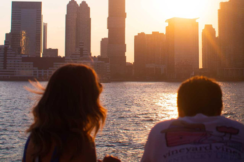 نيويورك: رحلة بحرية عند غروب الشمس مع إطلالات على تمثال الحريةرحلة غروب الشمس - الدخول العام