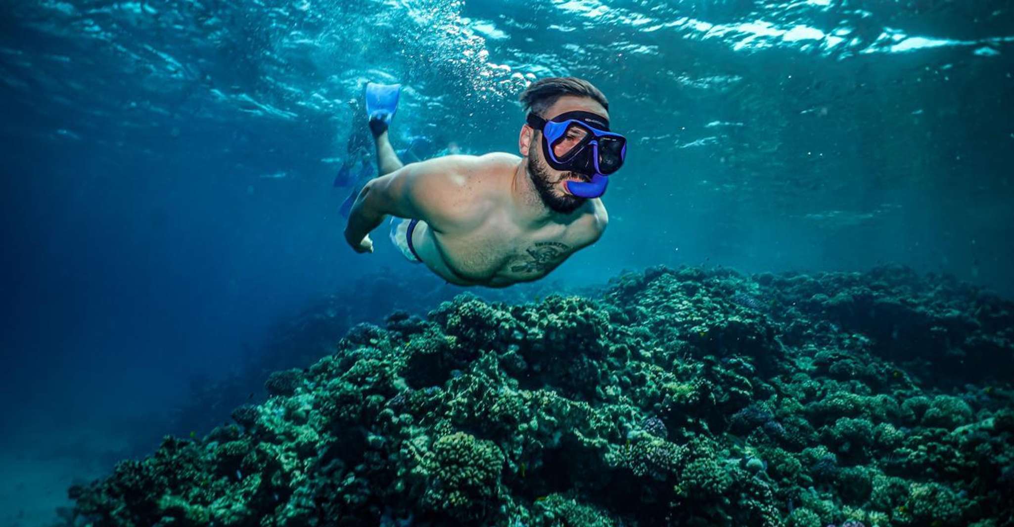 Jeddah: Guided Snorkeling Trip with Snacks and Drinks photo 3