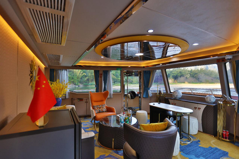 Guilin: Li River Cruise to Yangshuo with Hotel Pickup Li River 5-Star Cruise Upper Deck with Hotel Pickup