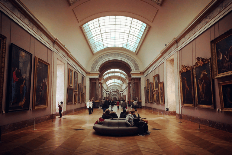 Paris: Louvre Museum Ticket &amp; Exclusive Immersive AudioGuide