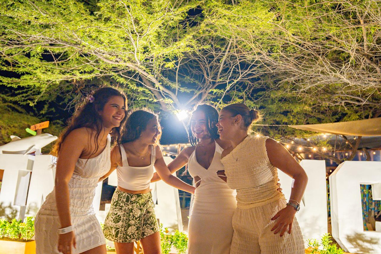Santa Marta: Sunset White Party Catamaran & Beach Club