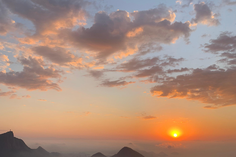 Najpiękniejszy wschód słońca na świecie – wycieczka z przewodnikiem na Morro Dois Irmãos