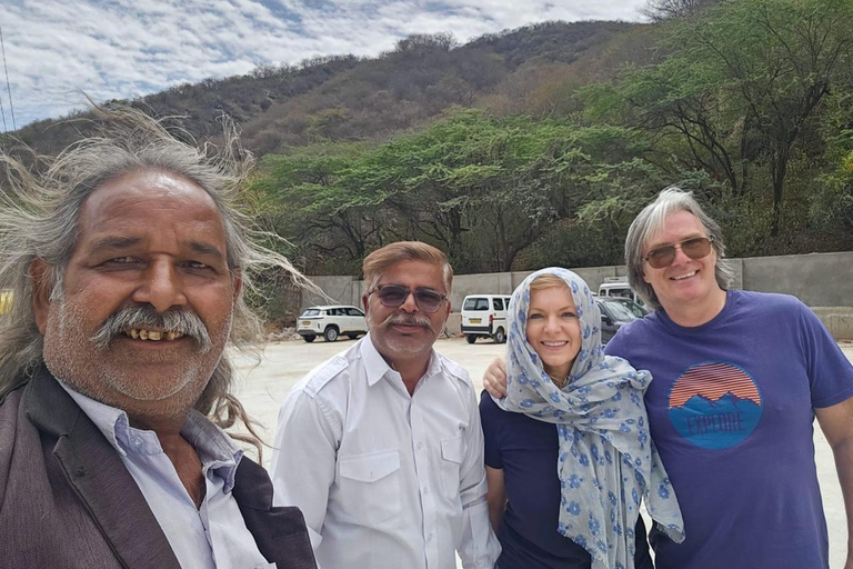 8-Day Golden Triangle Tour With Ranthambore & Jhalana Safari Tour With 3-Star Hotel Recommendation