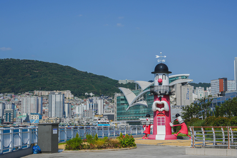 Busan: Power Walk Tour with a Local Mate