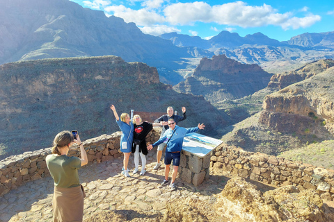 Gran Canaria Cueva, Oasis, Aventura en la Garganta Roja y Picnic acogedorGran Canaria Discovery Adventure Tour con Picnic de Tapas