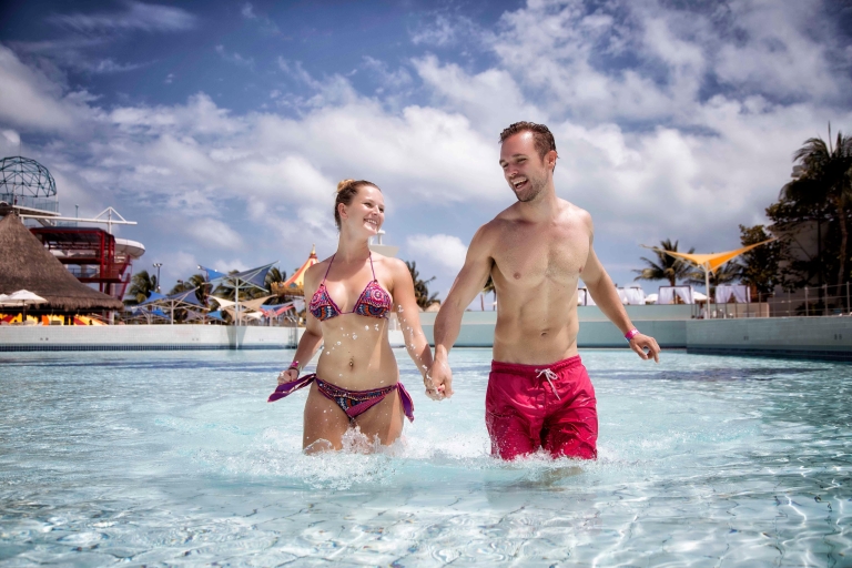Cancun: Park wodny Ventura i zwiedzanie miastaPakiet Ventura PLATINUM i zwiedzanie miasta Cancun