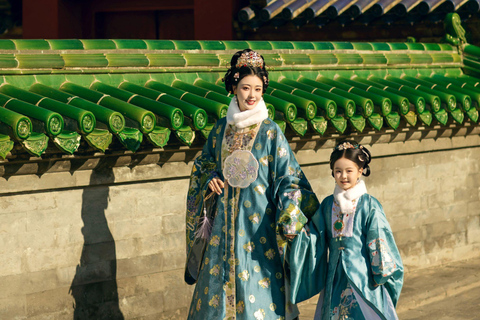 Beijing: Ming Dynasty Costume Experience Families or Couples 3 person - Ming Dynasty Chinese costume experience